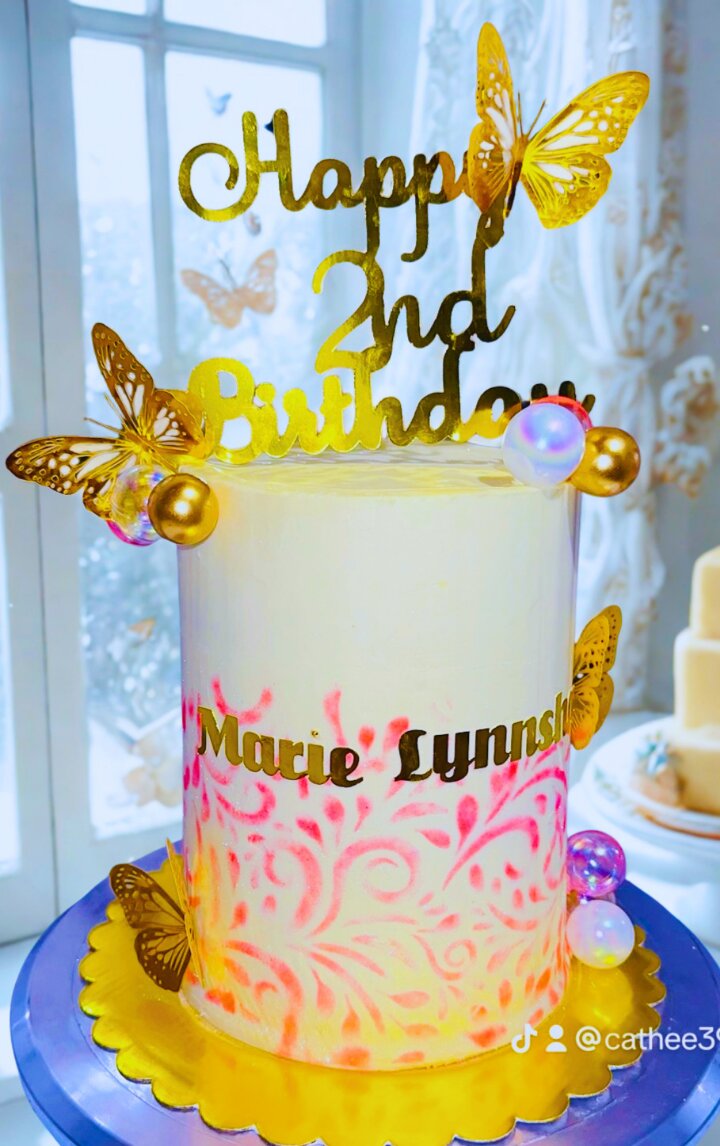Gâteau anniversaire papillon